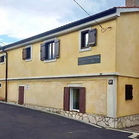 Appartamento Ela *