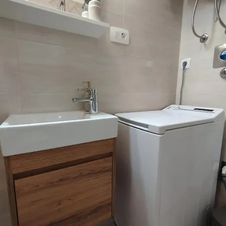 Ela Apartment *