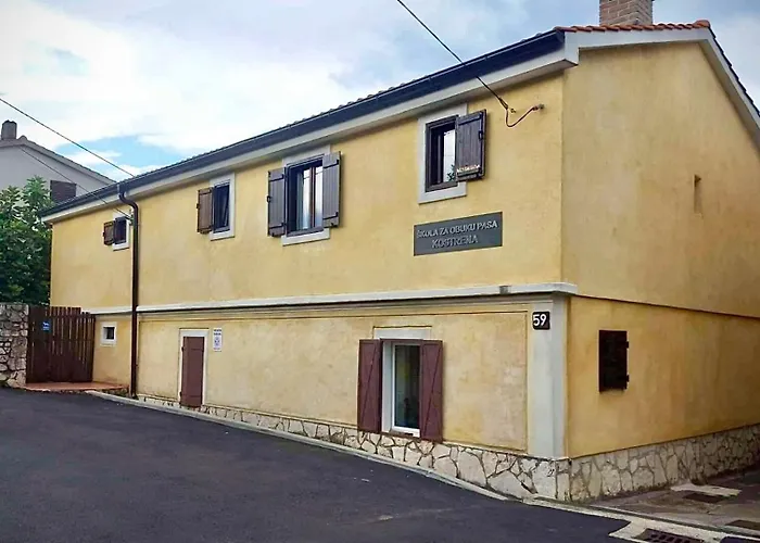 Apartament Ela *